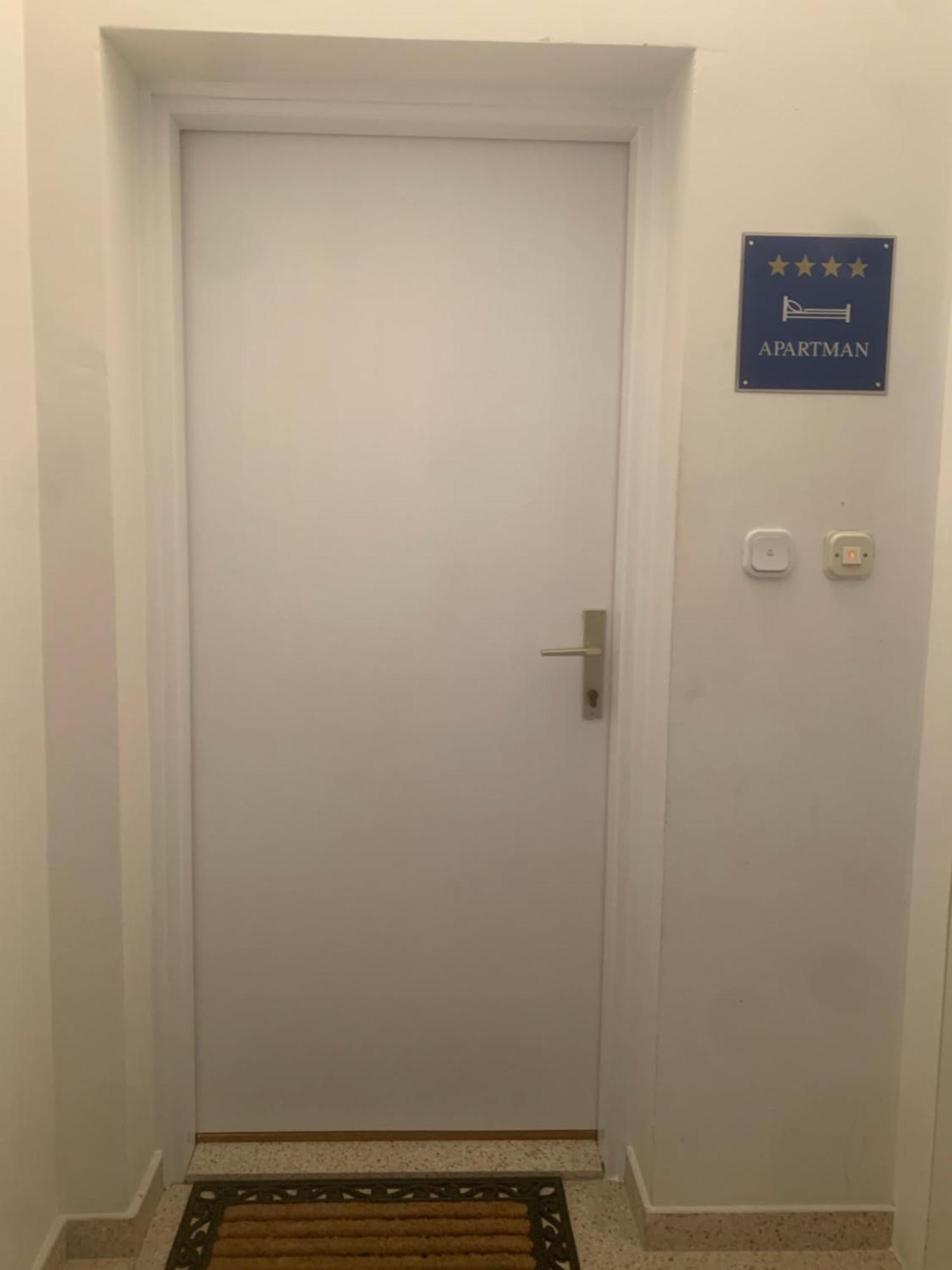 Dachgeschoss-Apartment "Andemi" In Istrien Novigrad  Екстер'єр фото