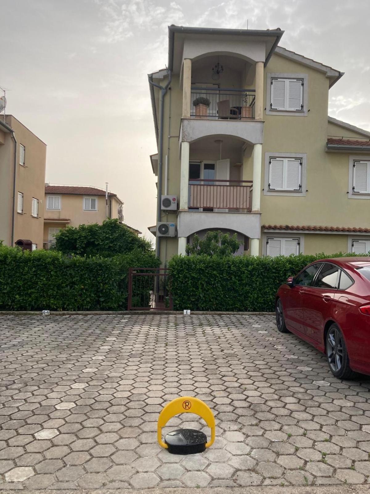 Dachgeschoss-Apartment "Andemi" In Istrien Novigrad  Екстер'єр фото
